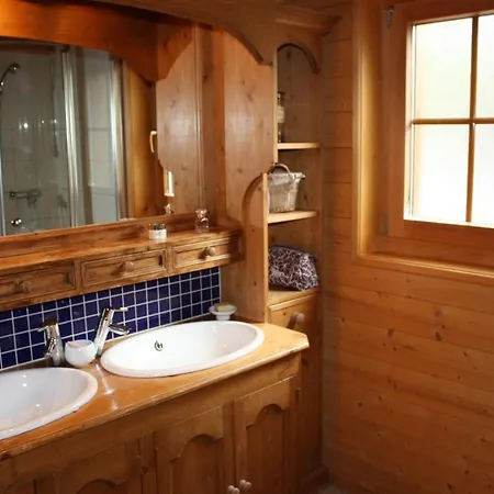 Chalet Dorfli Dağ evi Les Diablerets