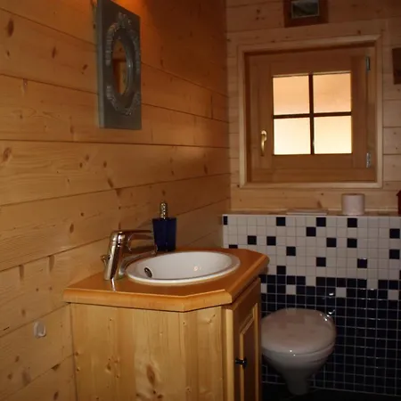 Chalet Dorfli Alpesi faház Les Diablerets